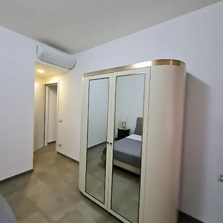 アパート With Private Courtyard *