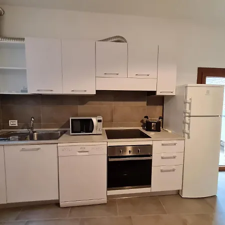 With Private Courtyard Apartamento Veneza