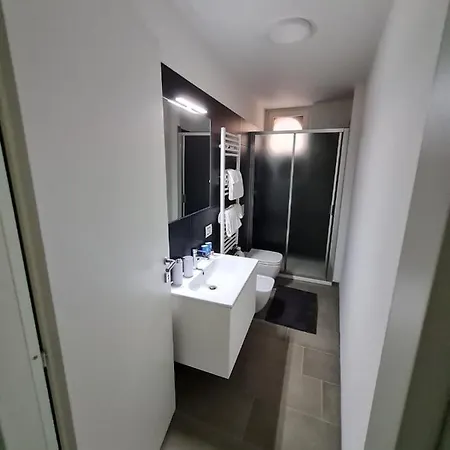 With Private Courtyard Apartman Velence