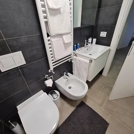 With Private Courtyard Apartman Velence