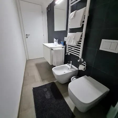 With Private Courtyard Apartman *