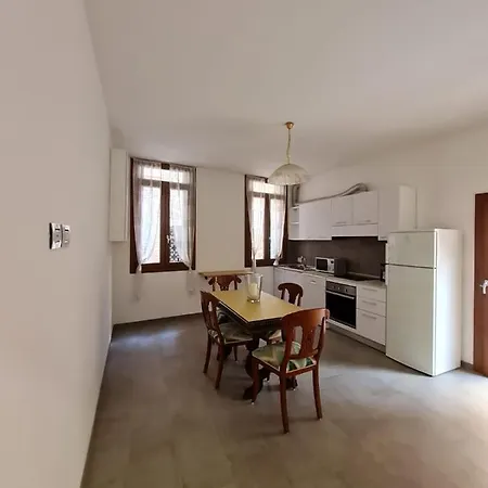 With Private Courtyard Venedik