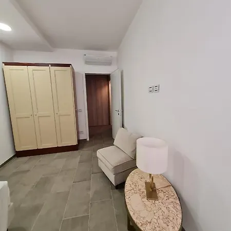 With Private Courtyard Venedik
