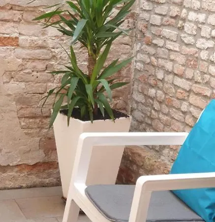 With Private Courtyard Venedik