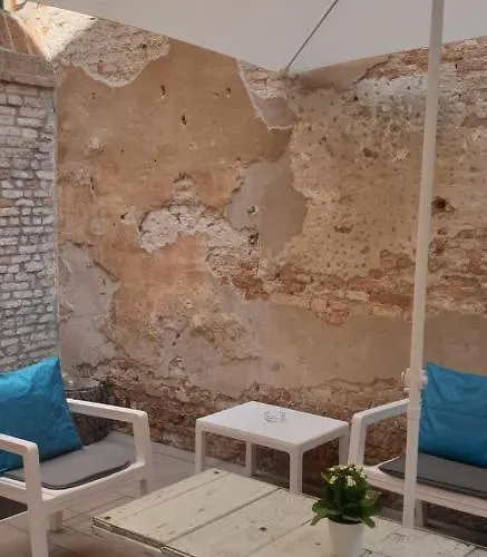 With Private Courtyard Venedig